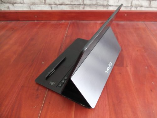 Vaio Flip SVF13 Core i7 SSD 256 Touch Screen | Jual Beli Laptop Surabaya