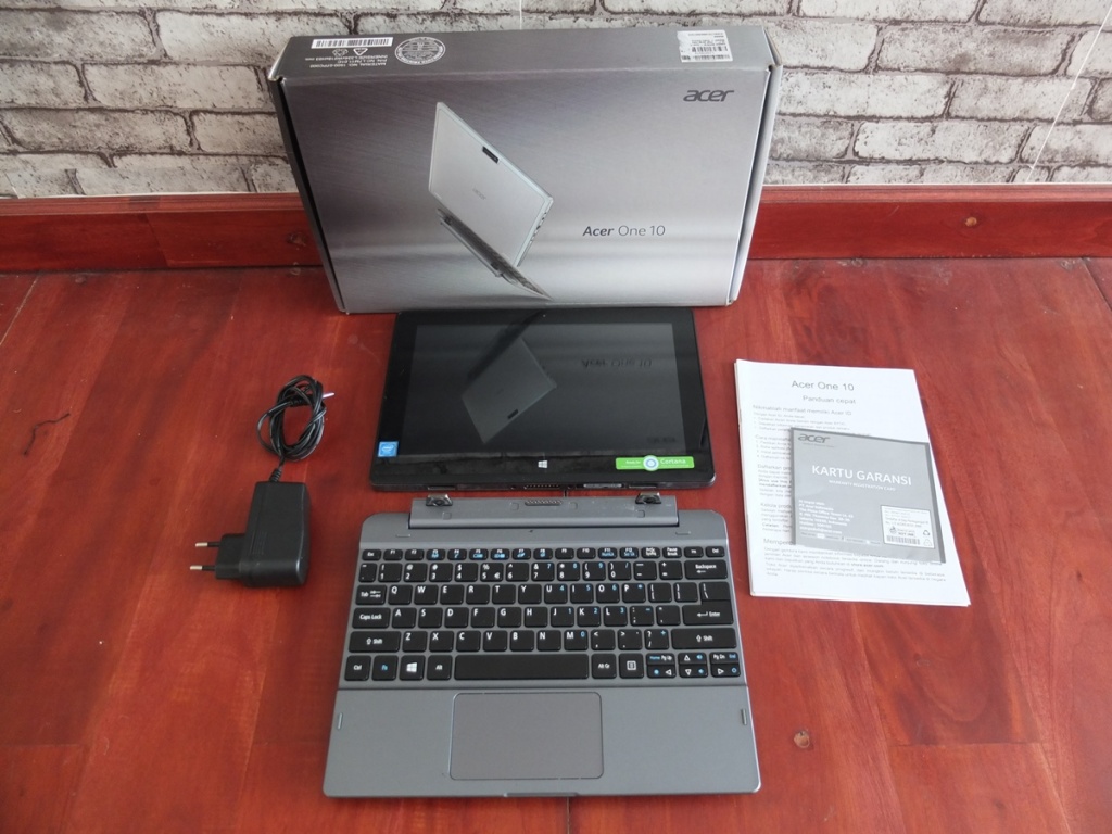 Jual Beli Laptop Kamera | surabaya | sidoarjo | malang | gersik | krian | Acer Aspire One 10 Plus S1002