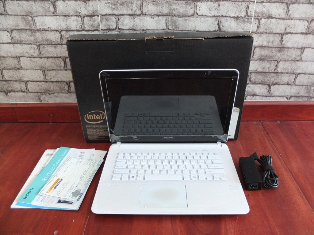 Jual Beli Laptop Kamera | surabaya | sidoarjo | malang | gersik | krian | Vaio SVF14-212SGW