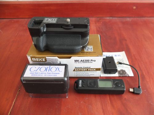 Meike Battery Grip MK-A6300 PRO For Sony A6000-A6300 | Jual beli Kamera Surabaya