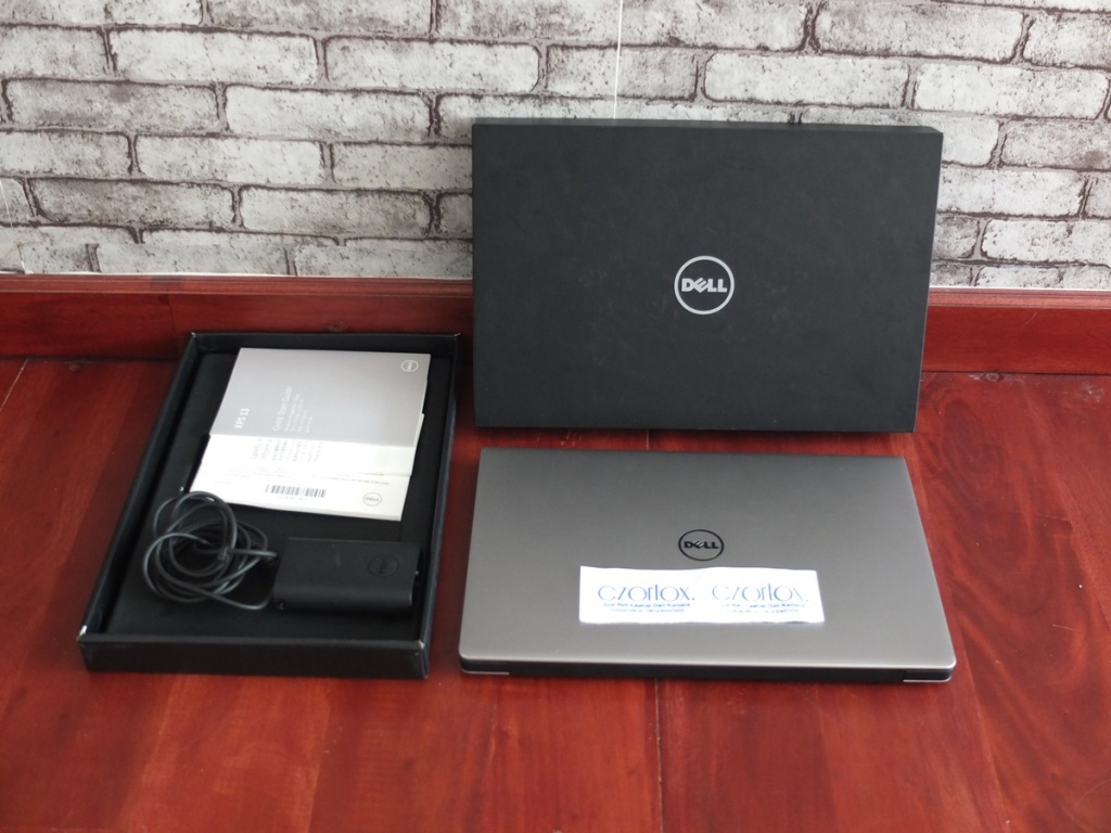 Jual Beli Laptop Kamera | surabaya | sidoarjo | malang | gersik | krian | Dell XPS 9350 Infinity display