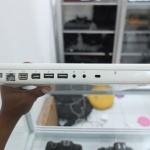 Macbook white C2D NVIDIA 9400 | Jual beli laptop surabaya