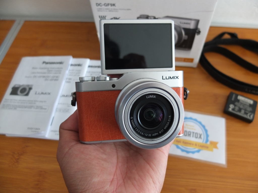 Jual Panasonic Lumix DMC-GF9 Kit 12-32mm Garansi Sampai Oktober Surabaya