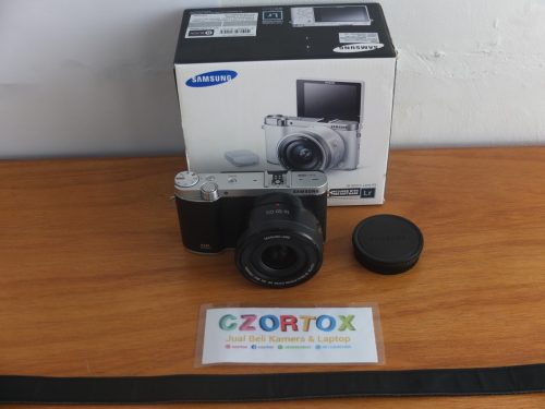Samsung NX3000 Lensa kit 16-50mm Wifi