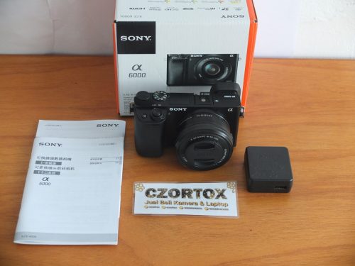 Sony A6000 Lensa 16-50mm OSS Black Like New SC 8 Ratusan