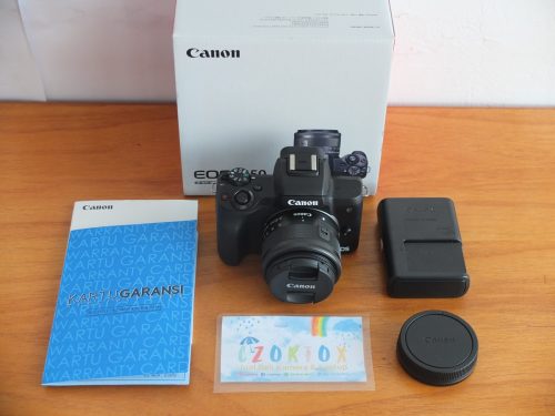 Canon M50 Kit EF-M15-45mm IS STM Umur 1 Bulan Like New