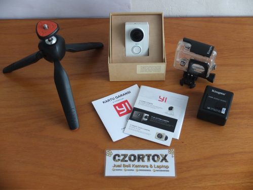 Xiaomi Yi Action Cam Internasional Bonus Charge Batre Dua Waterproff Tripod