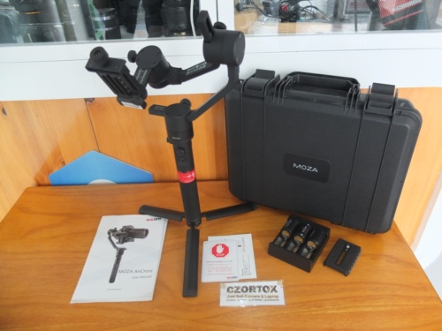 Moza AirCross Gimbal For Mirrorless Like New