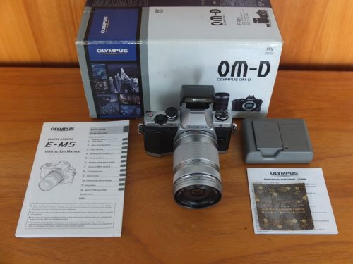 Olympus OMD Em5 Lensa 40-150mm