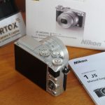 Nikon 1 J5 Wifi Lensa Kit 10-30mm sc 2.xxx