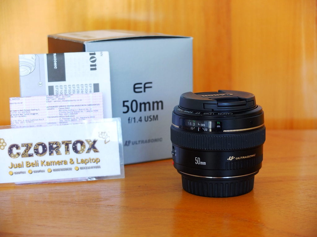 harga canon 50mm 1.4