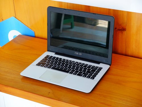 Asus A455LF i5 5200U Ram 4GB HDD 500GB NVIDIA GeForce 930M