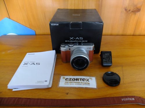 Fujifilm X-A5 Lensa 15-45mm