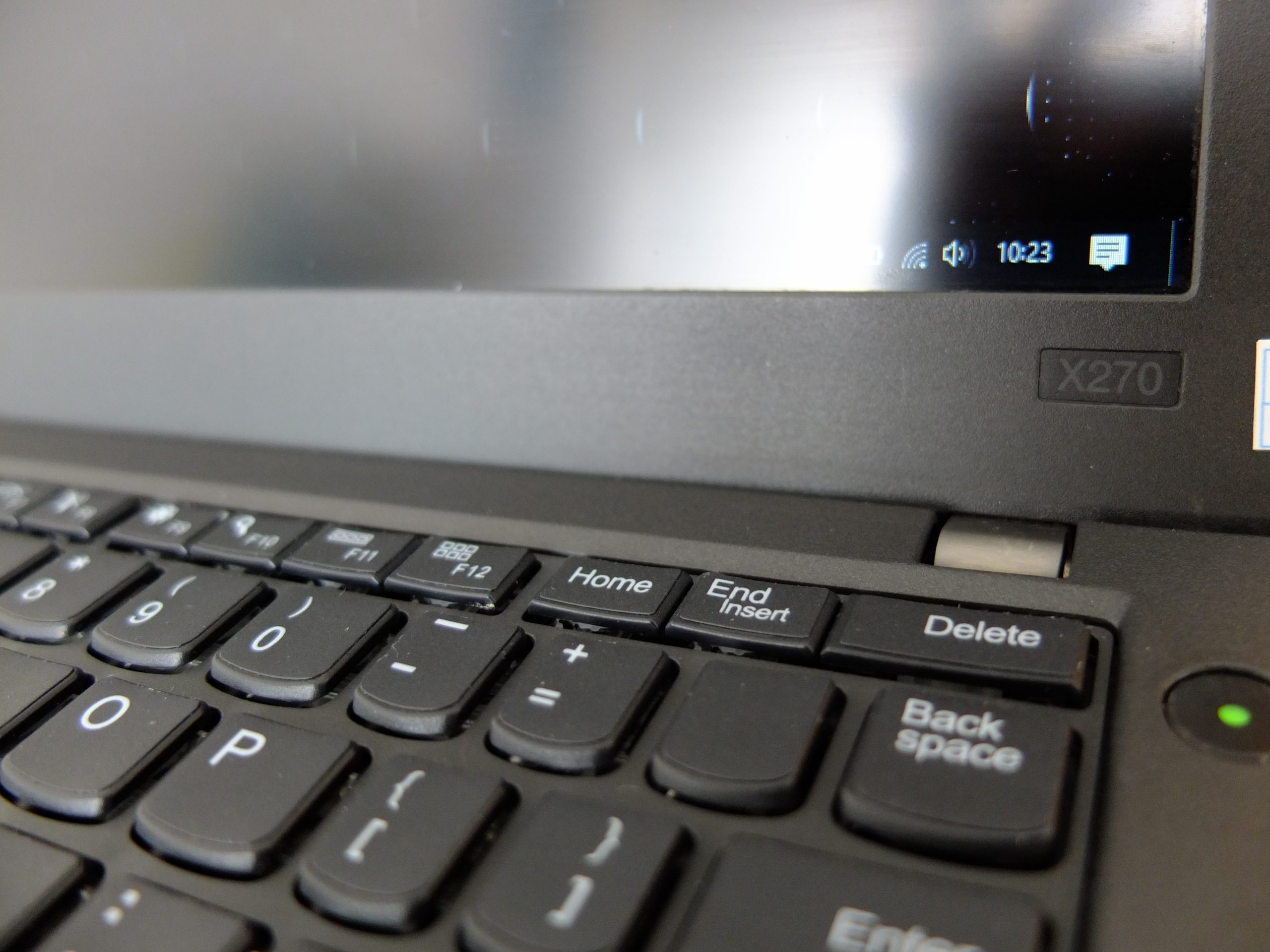 Lenovo ThinkPad X270 i3-7100U Ram 4gb SSD 120gb | JUAL BELI KAMERA