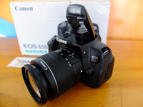 Canon EOS 650D Kit 18-55mm III Touchscreen
