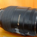 Lensa Canon EF 100mm f2.8 Macro USM