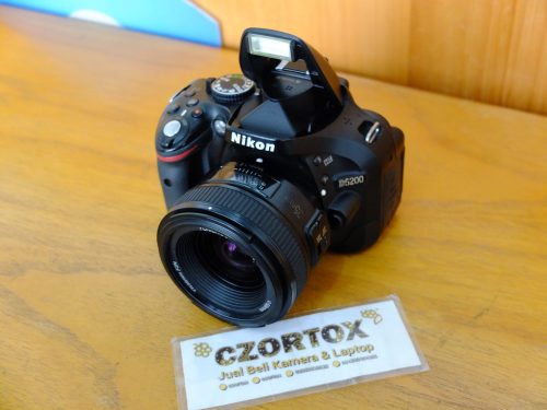 Nikon D5200 Lensa Yongnuo 35mm F2