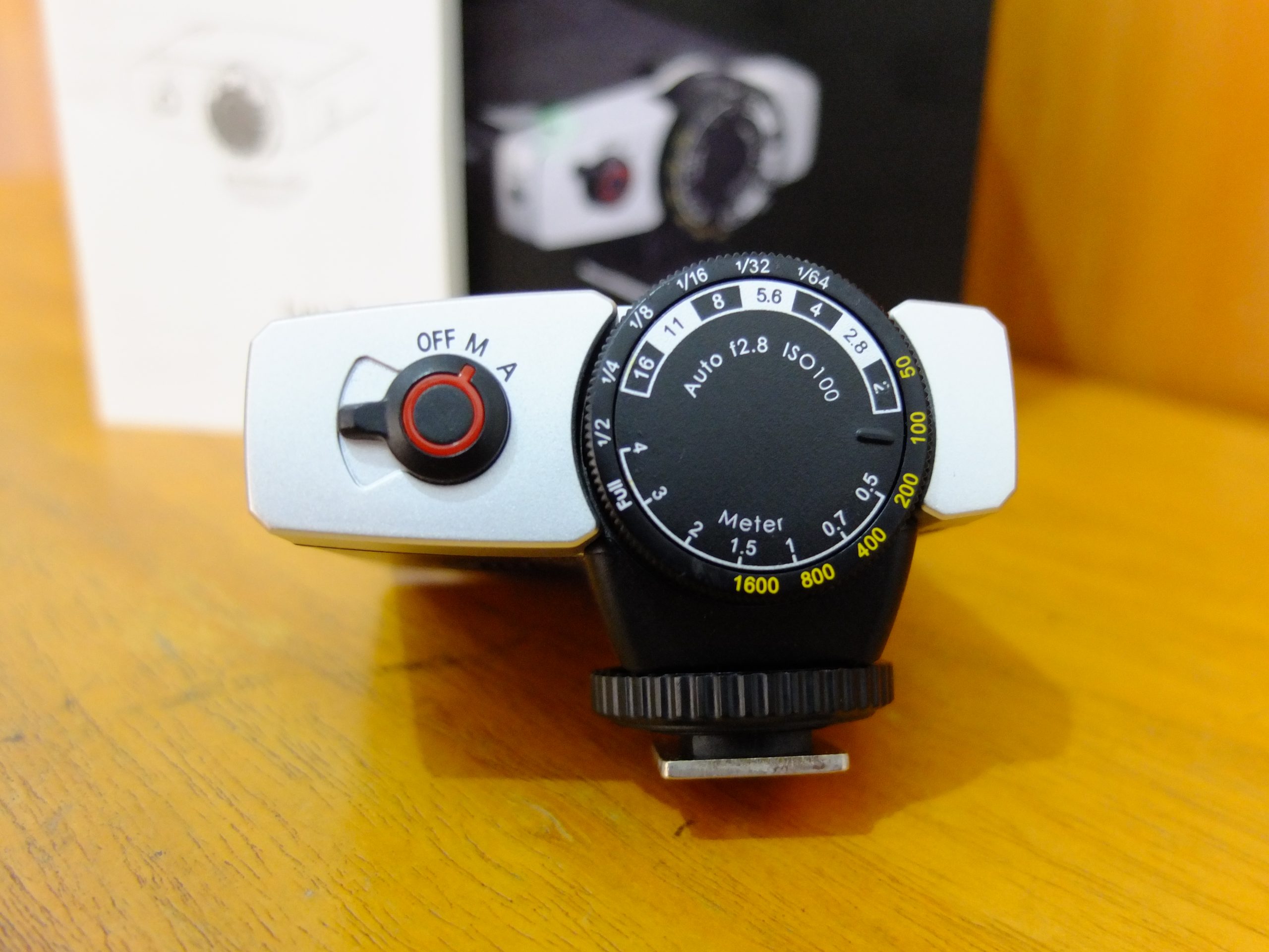 Godox Lux Junior Retro Camera Flash Universal Camera | JUAL BELI KAMERA ...