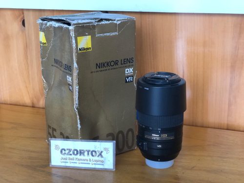 Nikon AF-S 55-300mm F/4.5-5,6G ED DX VR