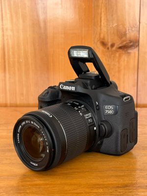 Canon EOS 750D Kit 18-55mm IS STM