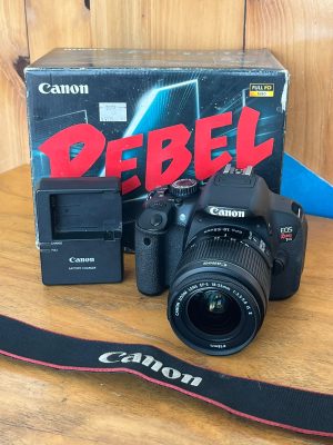 Canon Eos 650D/Rebel T4i Kit 18-55mm